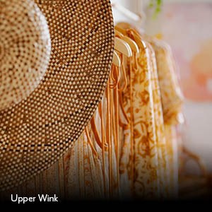 Boutique-Shopping-Upper-Wink