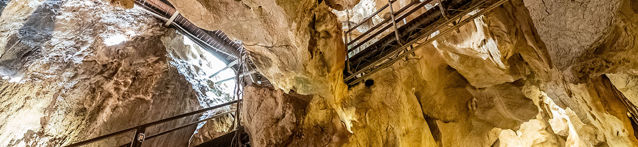 inside the caves at Capricorn Caves